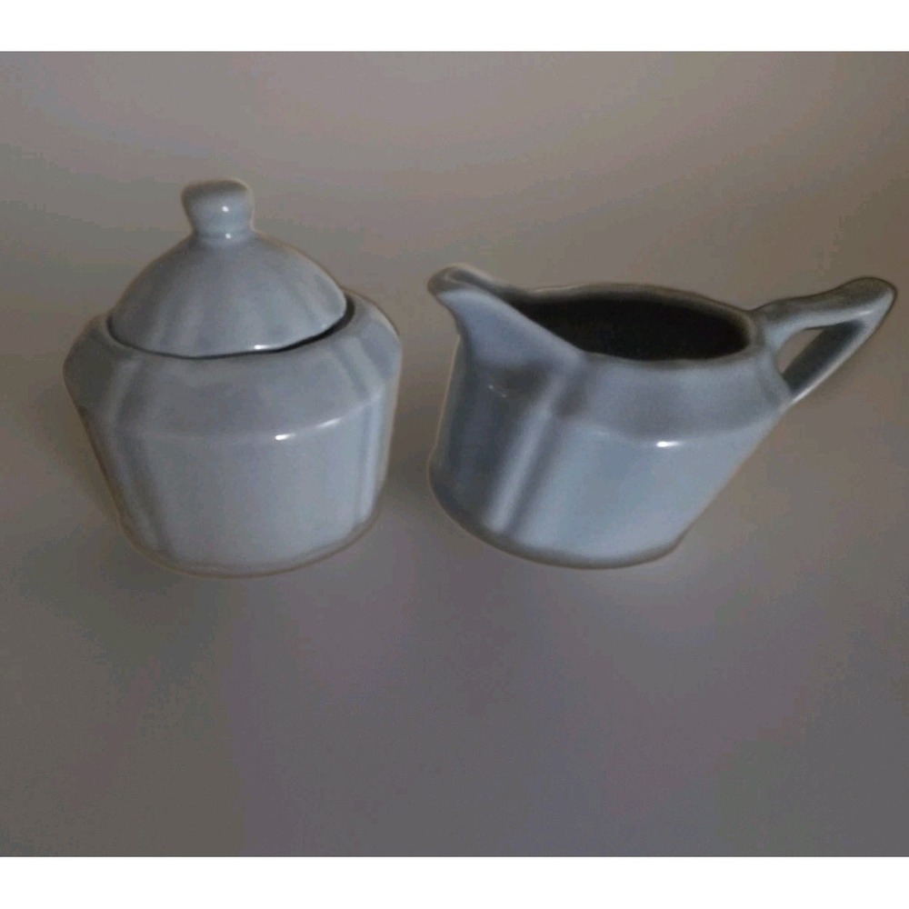 Vintage Colonial Blue Creamer & Covered Sugar Bowl‎ Set Farmhouse Cottagecore